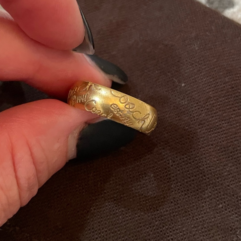 Coach Ring